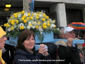 NIMES 02 06 2011 SANTA CRUZ PAR  GUY MONTANER   (95) LA PROCESSION